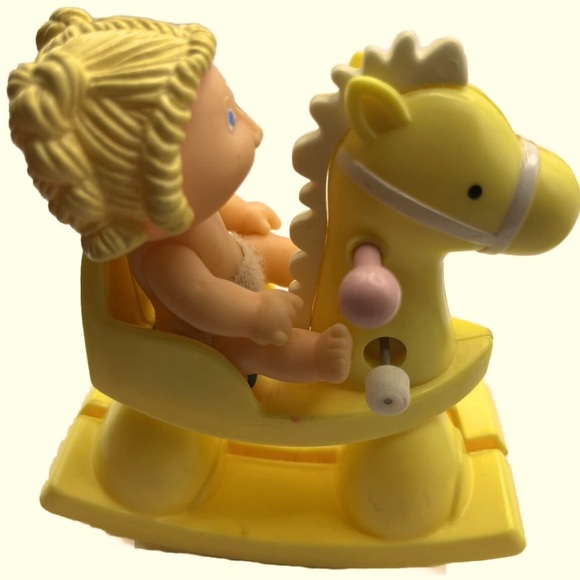 4” Vintage Cabbage Patch Wind Up Yellow Rocking Horse Toy - Doll not included - Picture 1 of 8